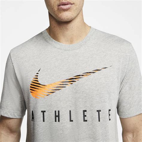 nike herren trainingsshirt dri fit kurzarm|Trainingsshirts für Herren von Nike .